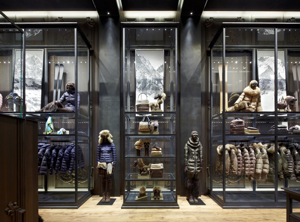 moncler roma outlet