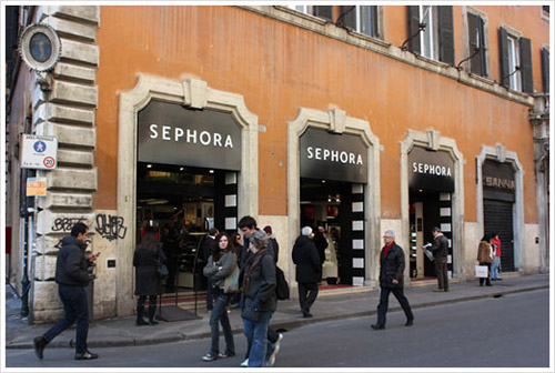 Sephora Regali Di Natale.Sephora Tra Regali Di Natale E Beauty Bar Negozi Di Roma